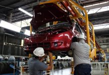 Cavenez resalta que no hay condiciones en el país para reactivar ensambladoras Cavenez