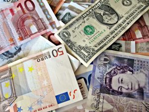DOLAR EUROS