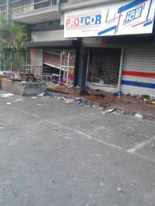 Saqueo Guarenas 8