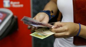 Taquillas bancarias - dinero en efectivo