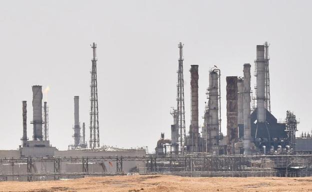 saudi-refineria-kRl-U90150626107LxH-624x385@RC