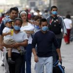 familias con tapa boca