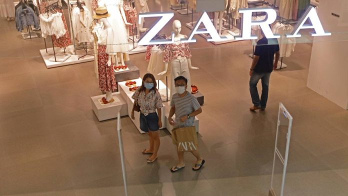 Empresa matriz de Zara cerrará hasta 1.200 tiendas