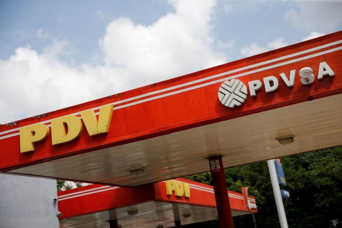 Pdvsa discute con privados plan para pagar con combustible reparaciones de las refinerías