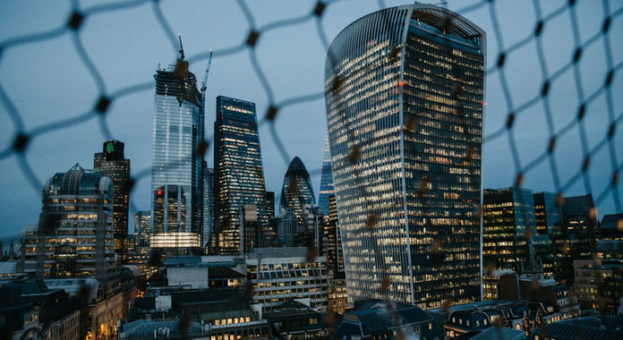 El FMI advierte que la economía global 