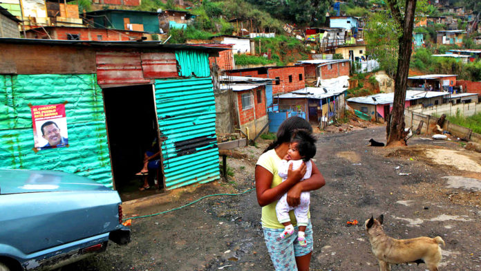 BID: Si hay cambio de modelo político en Venezuela, debe activarse un plan de subsidios a los sectores más vulnerables