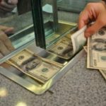 En Venezuela pudieran cobrar impuestos en dólares según el economista Asdrúbal Oliveros