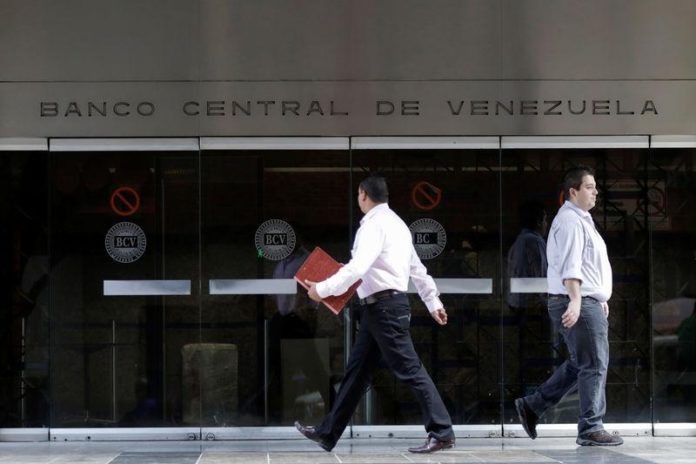 Analista financiera desglosó la importancia de tener un billete de Bs. 100.000