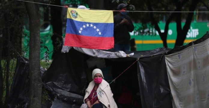 Los venezolanos ven en la regularización una esperanza de futuro en Colombia