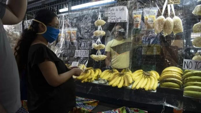 Paso a paso: ¿Por qué la economía de Venezuela tiene años en crisis?