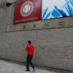 Reuters: Nicolás Maduro presiona a los bancos y les pide agilizar a contrareloj pagos digitales