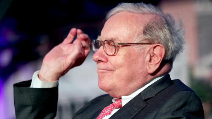 La recomendación de Warren Buffet para jóvenes que no saben en qué trabajar