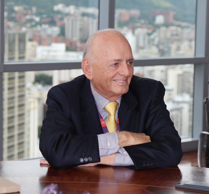 La fabulosa fortuna de Oswaldo Cisneros entra en un escenario de conflicto