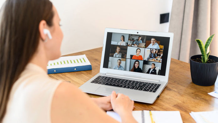 Mercantil busca jóvenes universitarios para empleo digital