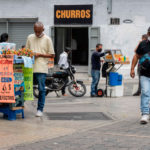 ¿Cuánto gana un comerciante y un empleado del sector industrial?