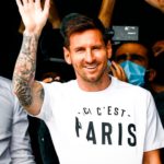 Messi llega a Paris para firmar un acuerdo con el PSG