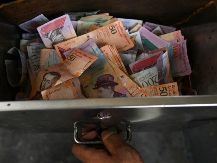 ¿Cuánto tiempo durarían monedas de real y medio en Venezuela?
