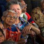 pensionados_aseguran_que_lla_vejez_en_venezuela_es_un_dramar-2019-696×406-1.jpg