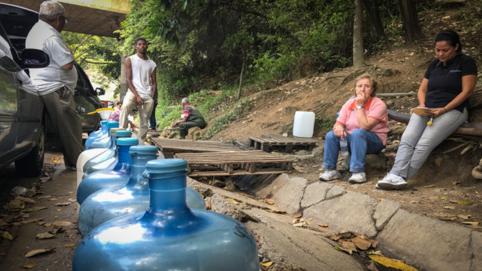 Embalses llenos y ciudades sedientas: ¿Qué pasa con el agua en Venezuela?