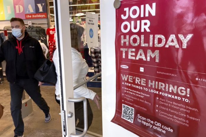 EE.UU. sumó 199 mil puestos de trabajo y el desempleo bajó al 3,9%, menos de lo esperado