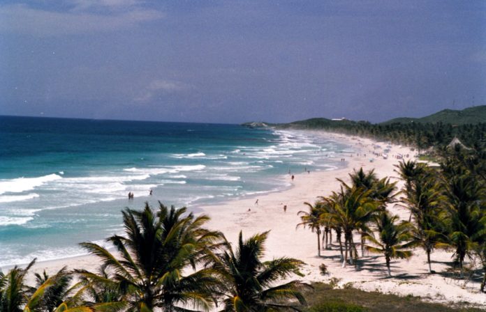 playa el agua margarita