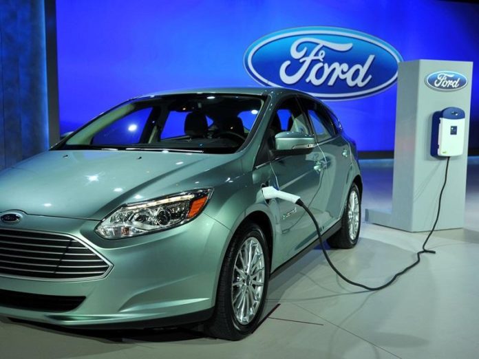 Ford recortará 3.000 empleos en medio de carrera por desarrollar vehículos eléctricos