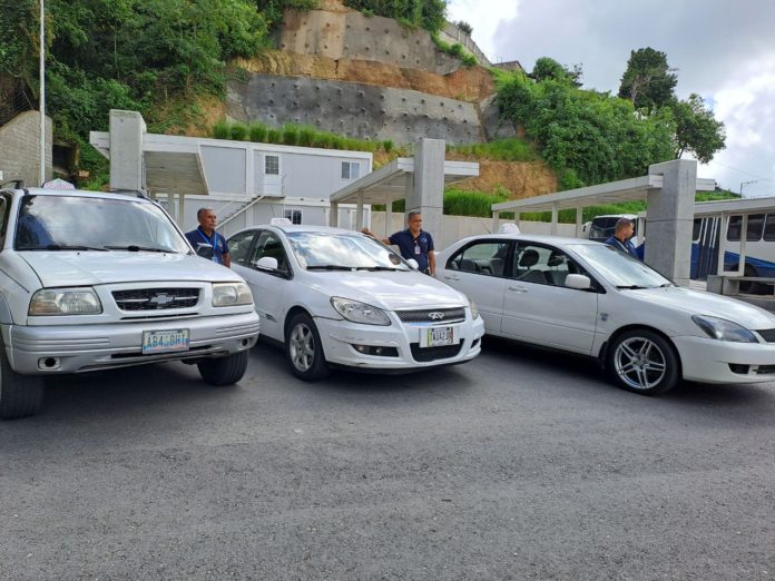 Alcaldía de El Hatillo amplia sus rutas de transporte en asociación público-privada