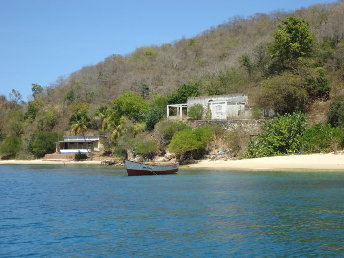 Isla_de_Arapo,_Parque_Nacional_Mochima