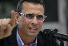 Capriles le dice a EE. UU. que incluya en la recuperación económica el salario de los venezolanos