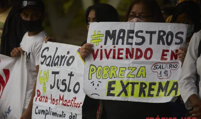 Protestas-de-educadores-y-trabajadores-de-la-salud03-1920x1136-1