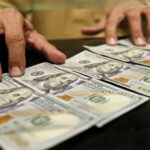 Dolares