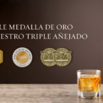 TRIPLE MEDALLA DE ORO PARA SANTA TERESA 1796