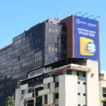 Valla Banplus – Buscamos la solución