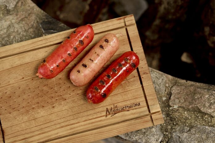 FOTO- La Montserratina destaca la importancia de la diversificación en el mercado