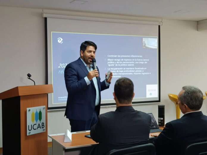UCAB