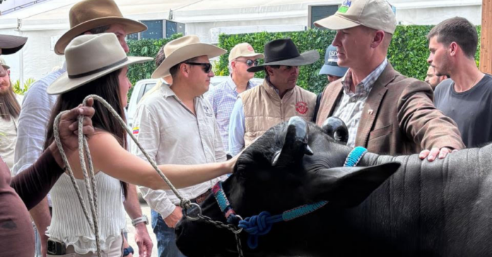 USDA EEUU visita feria bufalina